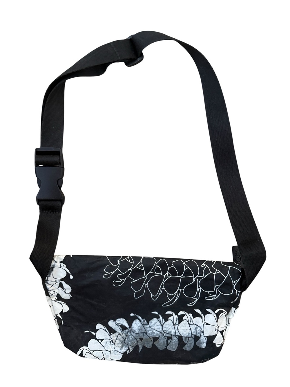 ALOHA Collection Puakenikeni Mini Hip Pack - Picture 4 of 4